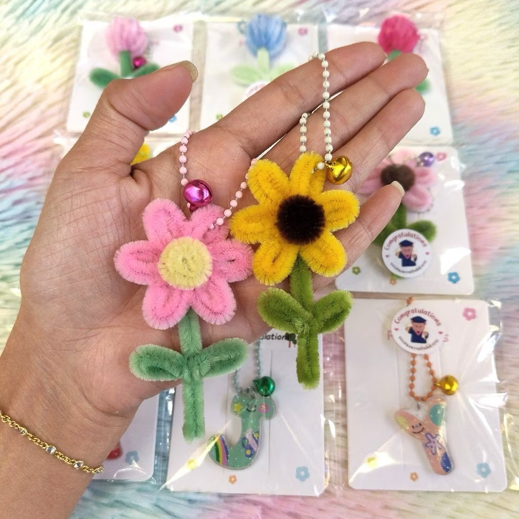 พวงกุญแจจากลวดกำมะหยี่